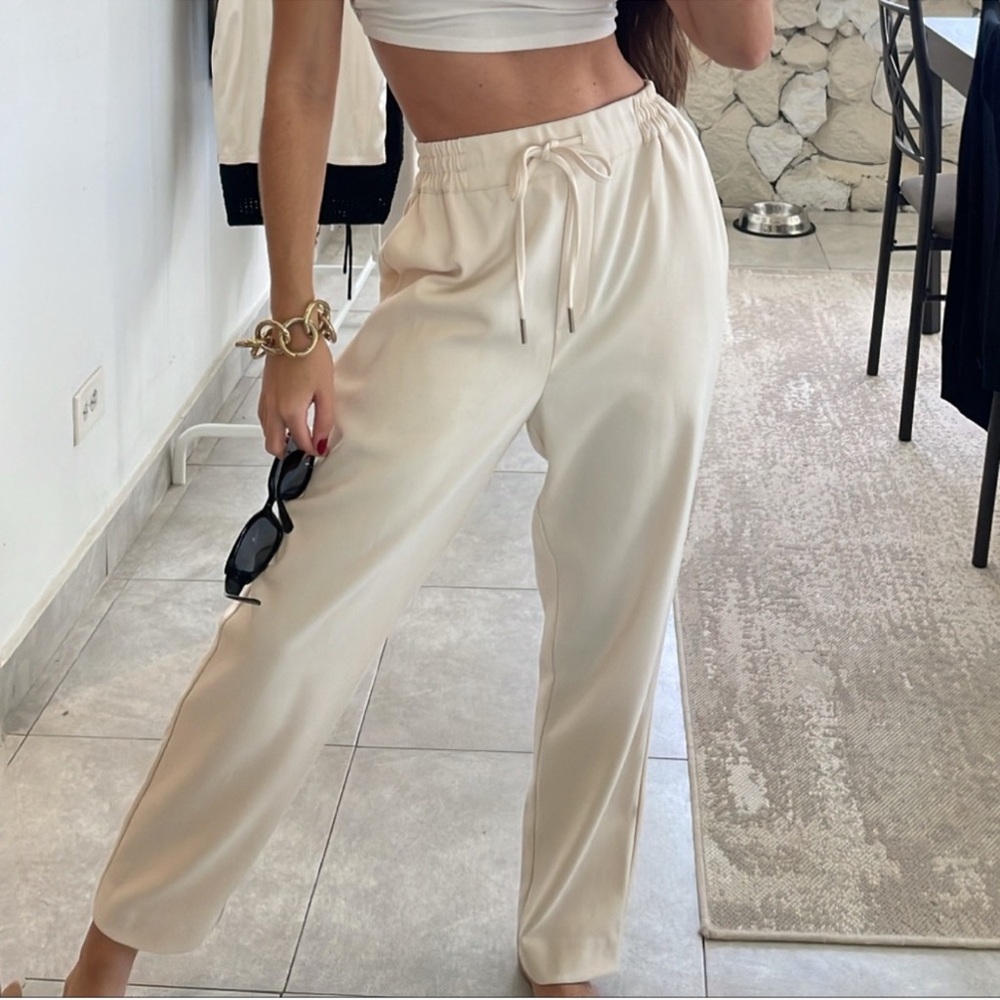 H&M | Off White Tencell Lyocell Straight Leg Pull On Pant NWT